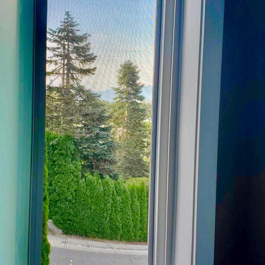 Mountain Retreat 3 Bedroom Garden House Near Heritage Park, Coliseum , Hwy 1, Fishing, Cultus Lake Chilliwack Eksteriør billede
