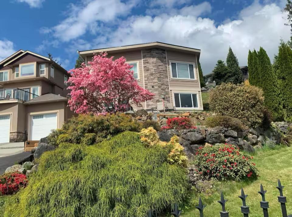 Mountain Retreat 3 Bedroom Garden House Near Heritage Park, Coliseum , Hwy 1, Fishing, Cultus Lake Chilliwack Eksteriør billede